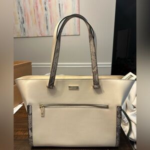 Kate Spade ♠️ Cream Tote with snake Trim